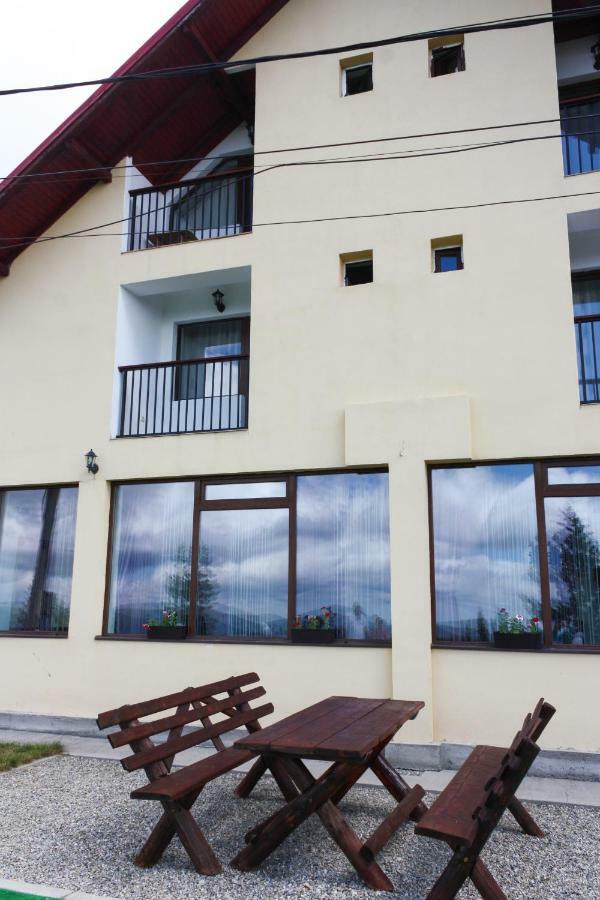 Hotel Perla Muntilor Ranca Exterior foto